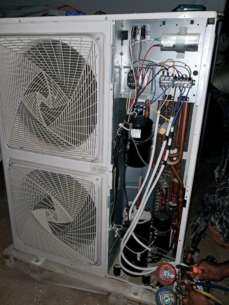 General latest model AC Selling. - 21