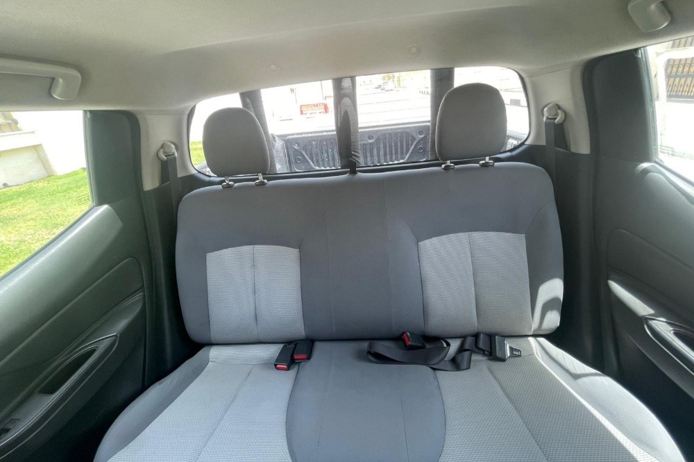 MITSUBISHI L200 - 7