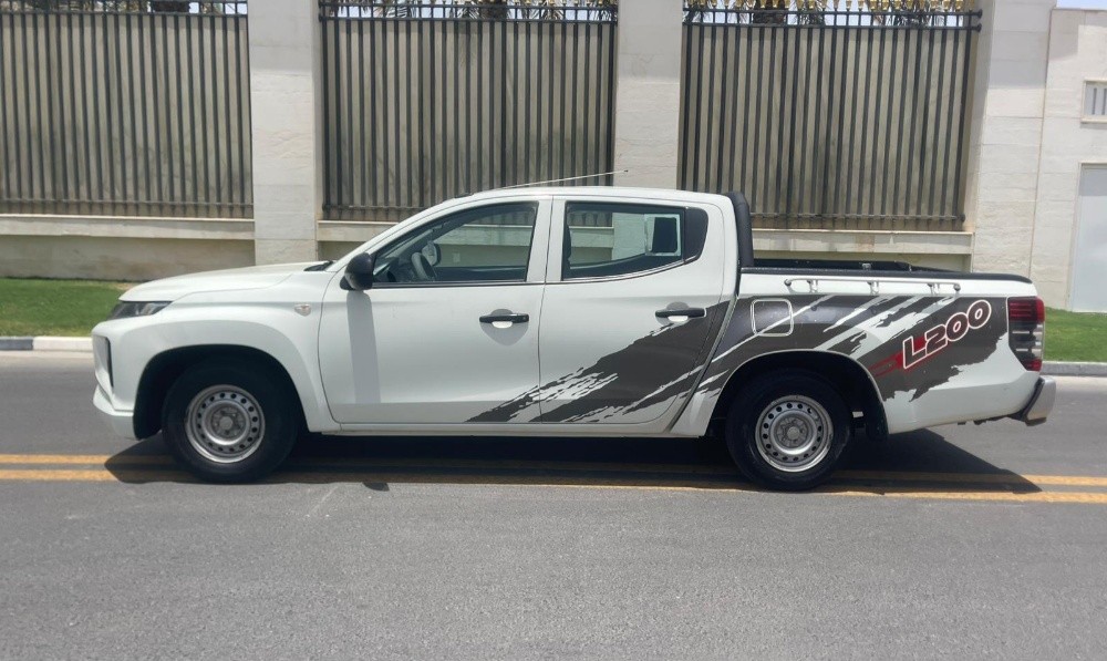 MITSUBISHI L200 - 5