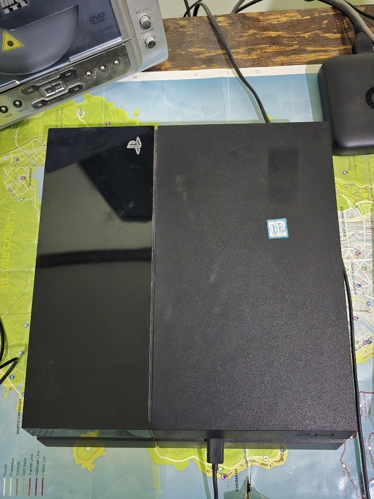 PS4 with 4 physical discs - 2