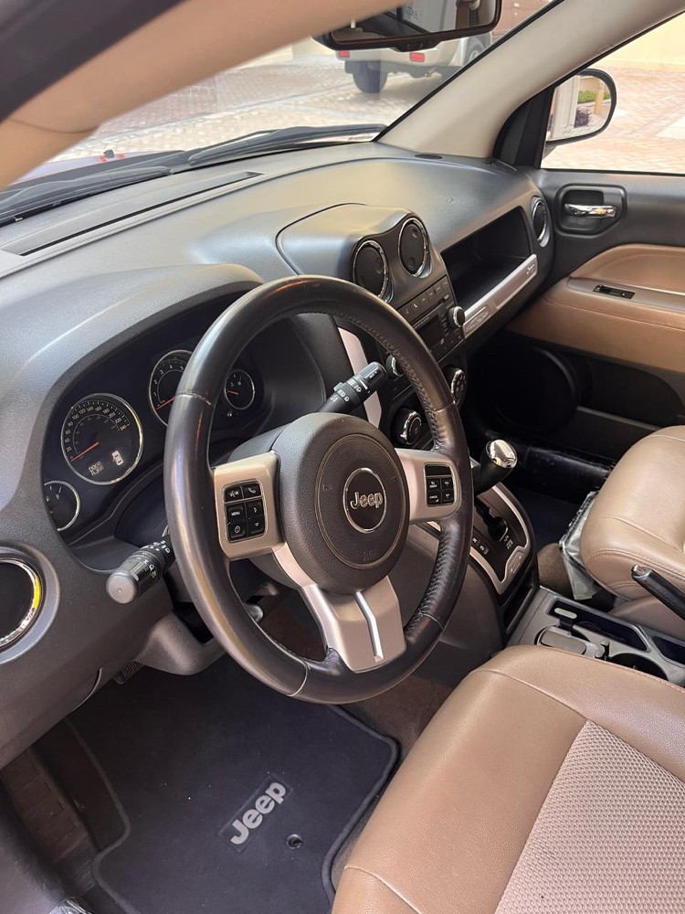 jeep compas model 2016 very clean - 6