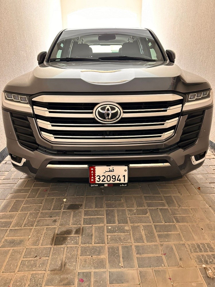 land cruiser 2023 - 1