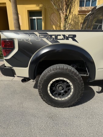 2013 Ford 4-door F150 SVT Raptor - 4