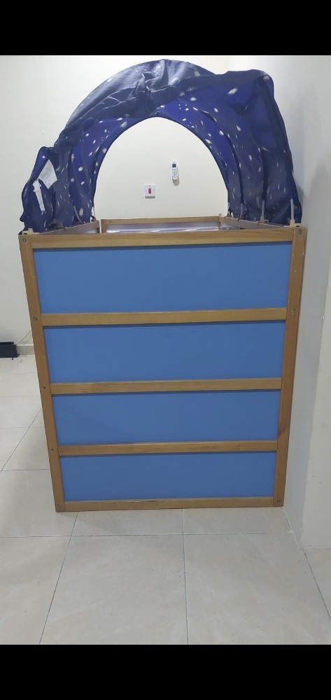 Kids bunk bed available 
Good con - 1