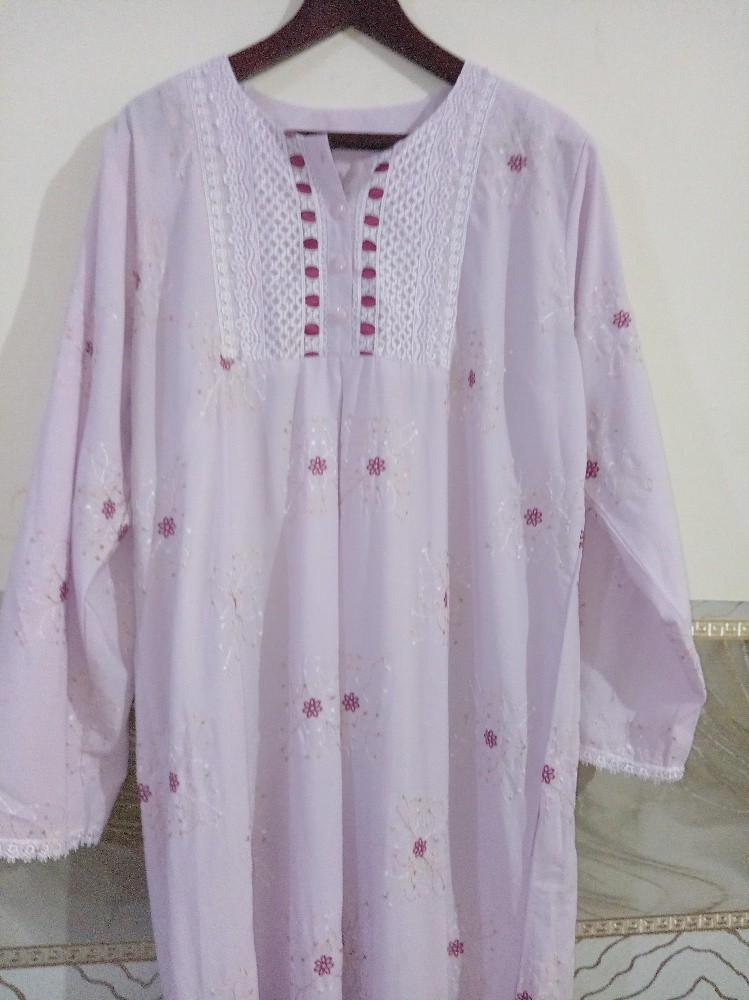 ملابس نسائية منوعة - 3