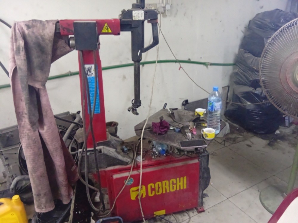 corghi wheel balance machine - 2