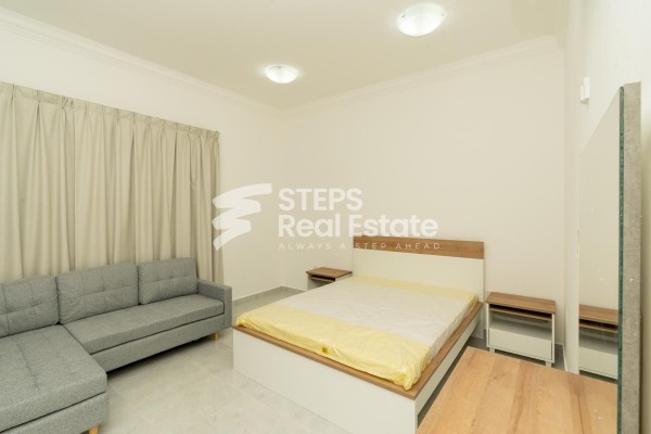 Luxurious 5Bedroom Villa for Rent - 12