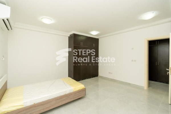 Luxurious 5Bedroom Villa for Rent - 18