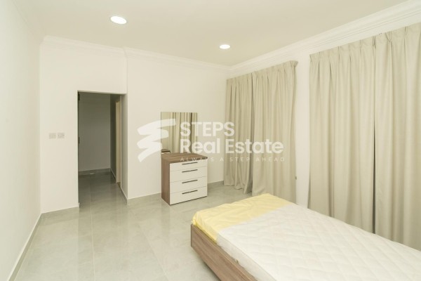 Luxurious 5Bedroom Villa for Rent - 15
