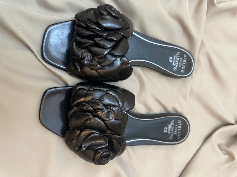 New Valentino slide size 40 - 3