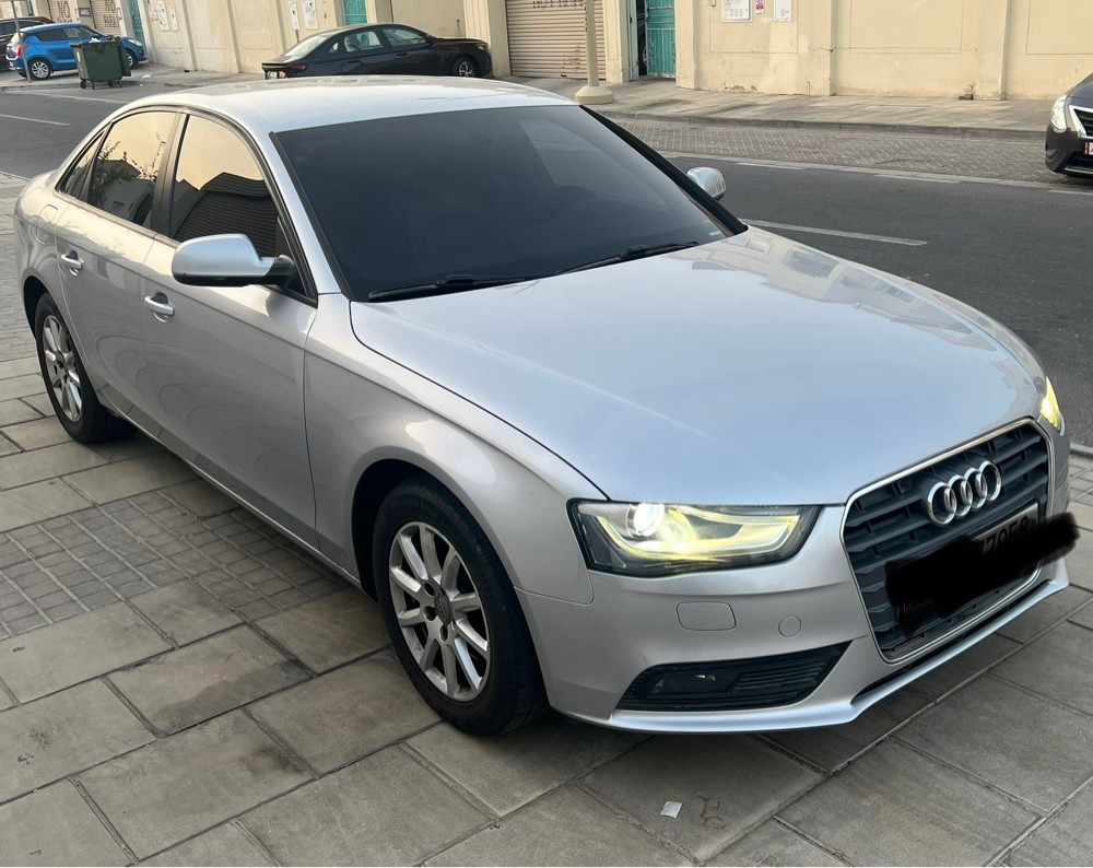 Audi A4 - 4