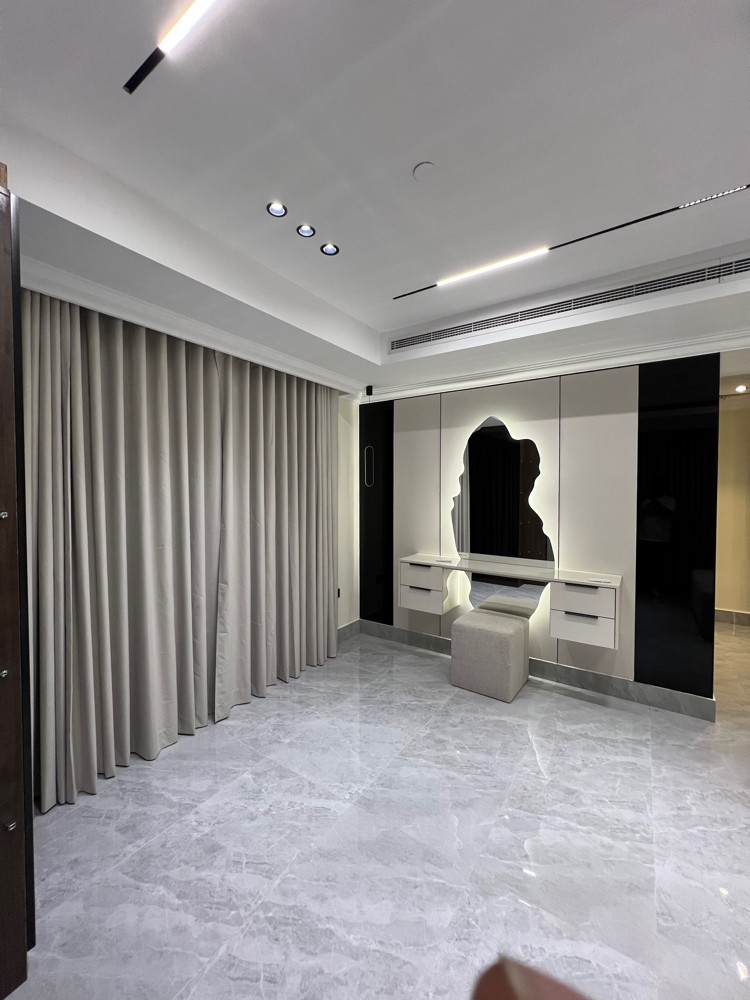 Tailoring, upholstery and sale of - 11