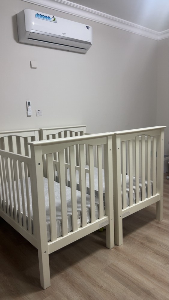 two kids bed from pottery barn - 1