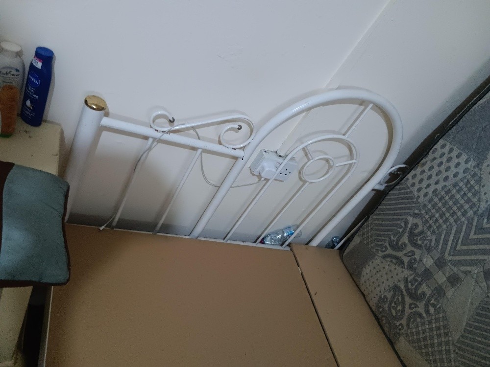 double bed and wardrobe - 3