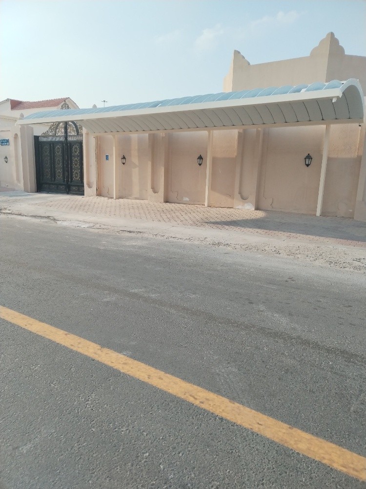 نحن نقوم بجميع أنواع أعمال مواقف - 4
