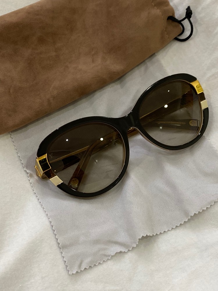 Louis Vuitton sunglasses - 1