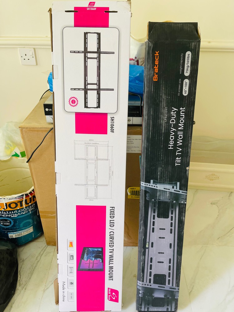 TV bracket wall mount  - 1