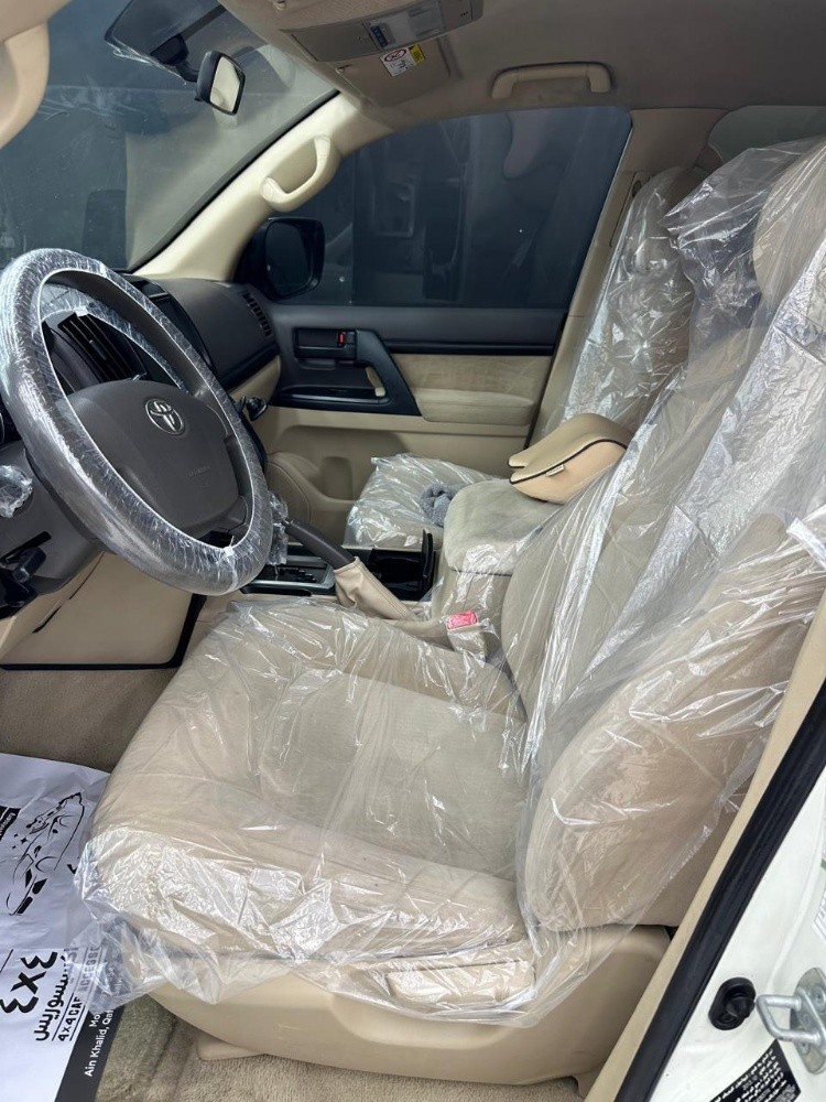 TOYOTA LAND CRUISER G - 5
