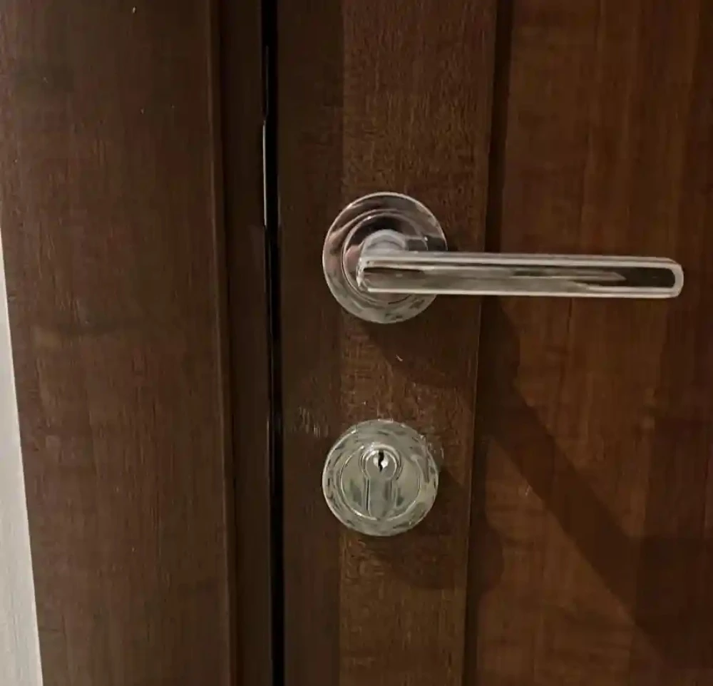 نجار ابواب واقفال - 1