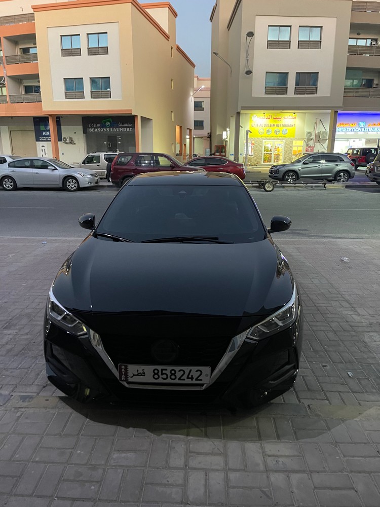 Nissan Sentra - 1