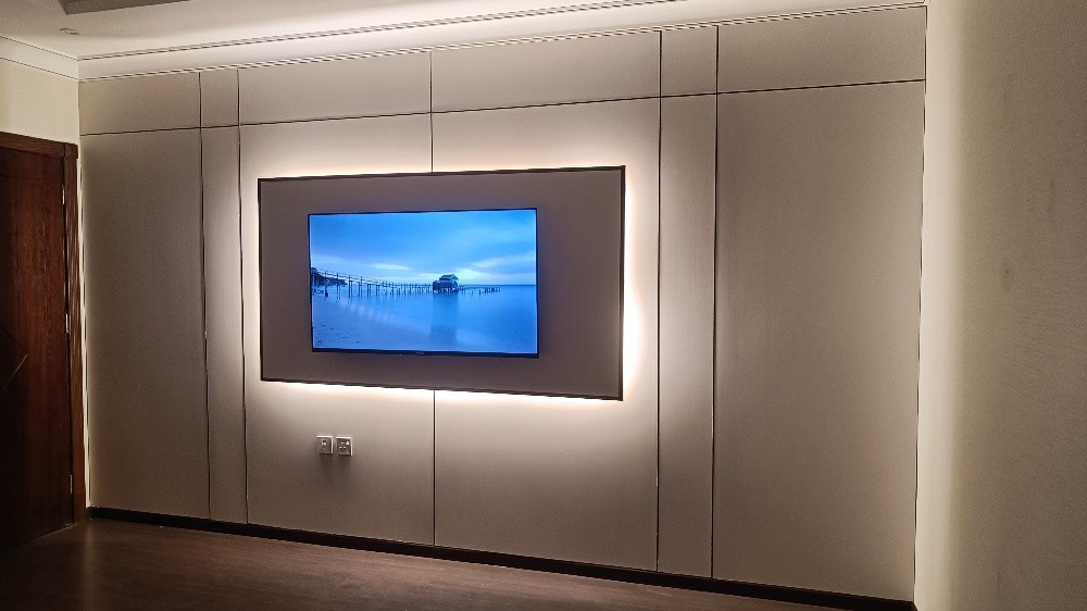Television & Wall Decor - 7