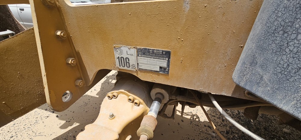 Cars and equipment for sale - 8