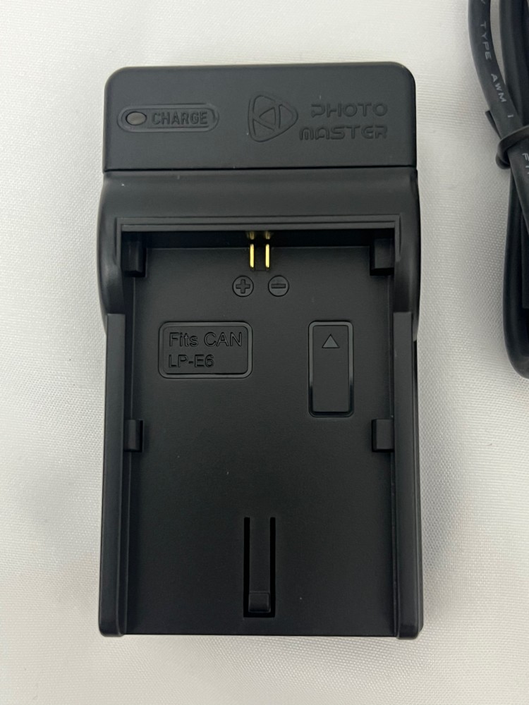 charger for canon batteries  - 3