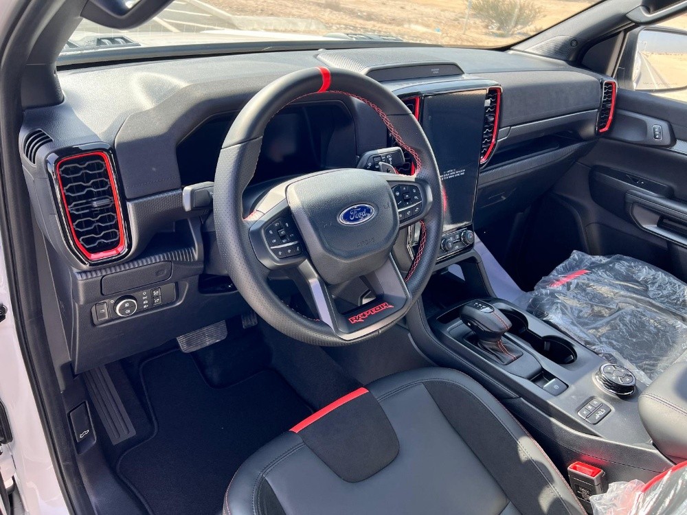 RANGER RAPTOR 2025 — photo 10 for sale in Qatar