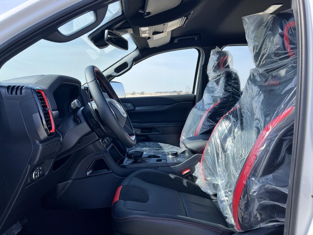 RANGER RAPTOR 2025 — photo 9 for sale in Qatar
