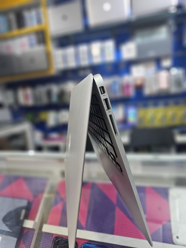 MacBook Air 2017 - 3