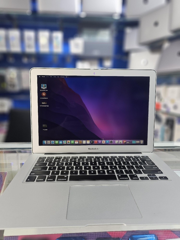 MacBook Air 2017 - 1