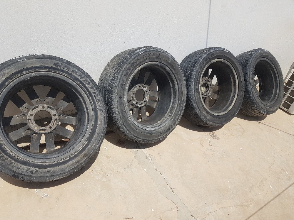 LEXUS RIMS WITH TYRES - 4