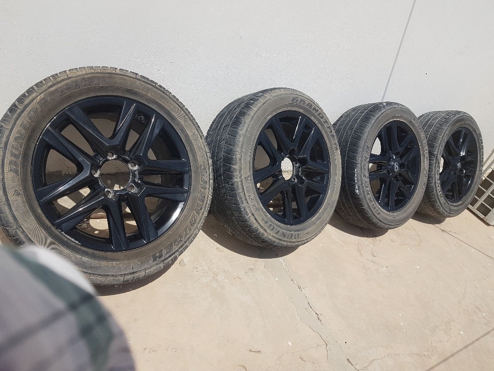LEXUS RIMS WITH TYRES - 3