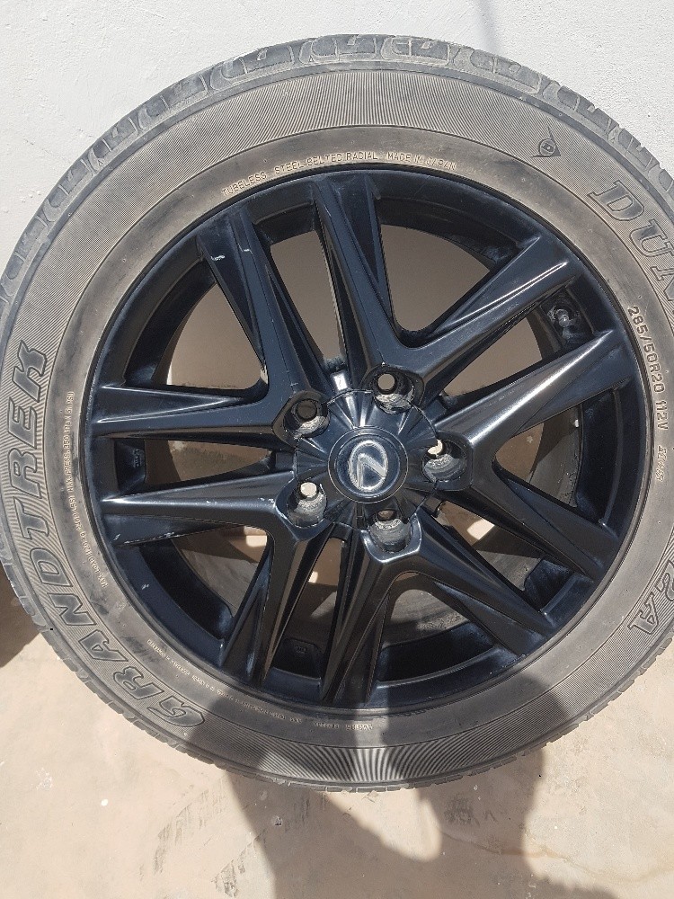 LEXUS RIMS WITH TYRES - 2