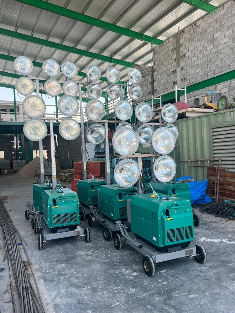 TOWER LIGHT WITH GENSET - 3