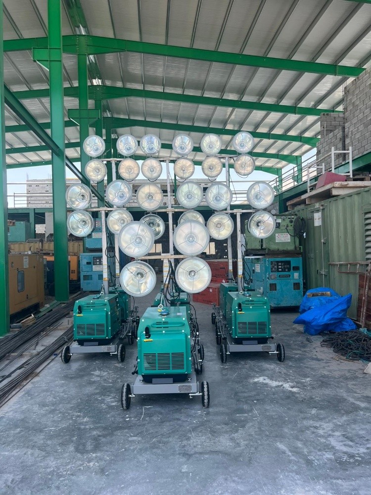 TOWER LIGHT WITH GENSET - 8