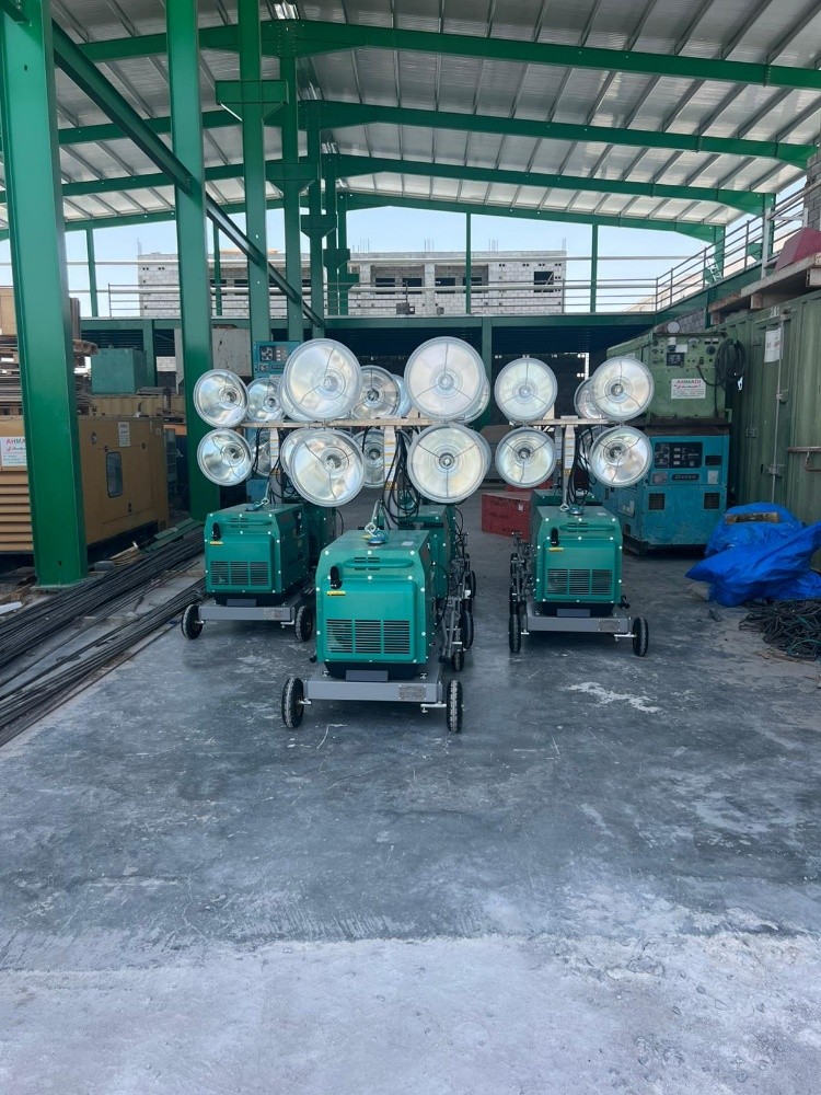 TOWER LIGHT WITH GENSET - 5
