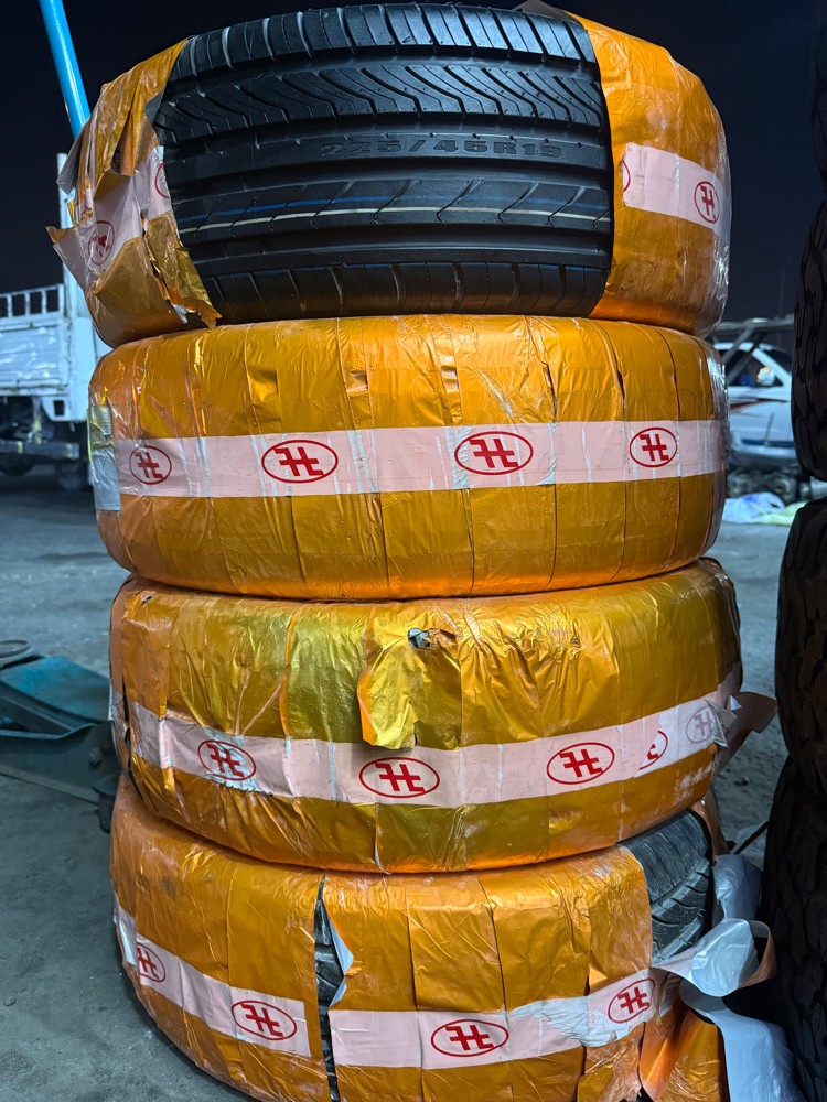245/45/19 “ torque tyre - 1