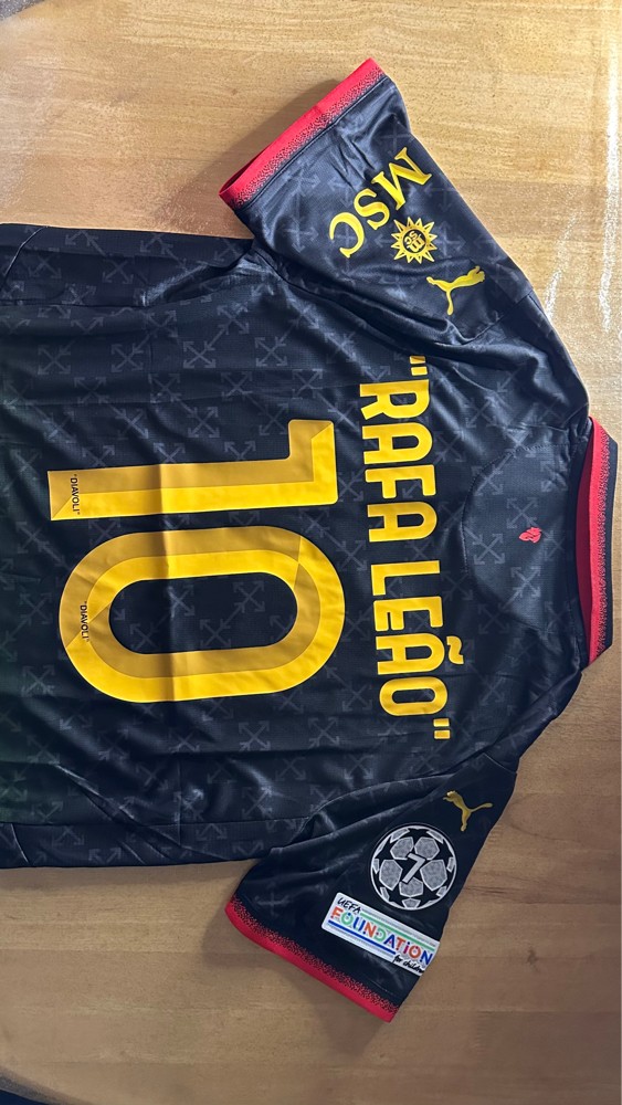 Classic football shirts  - 11