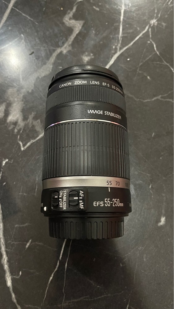 Canon 550D- Almost New  - 4