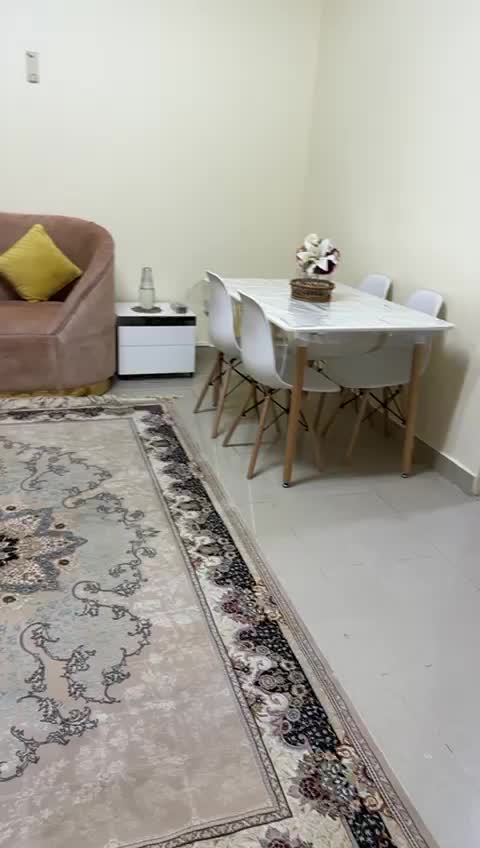 كنب بحالة ممتازة شبه الجديد للبيع - 1