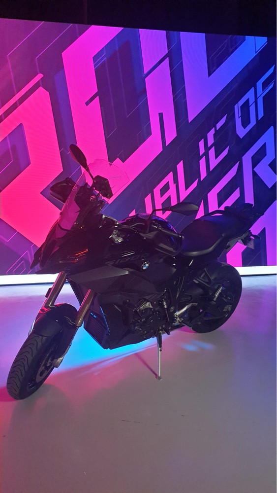 BMW XR1000 - 5