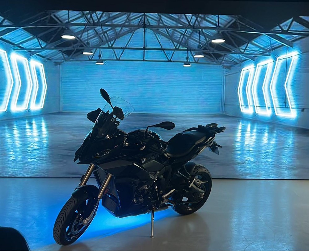 BMW XR1000 - 1