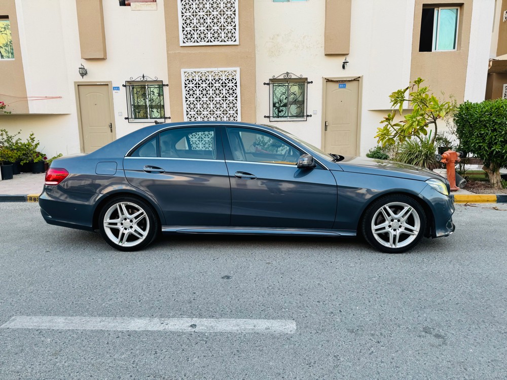 Benz E300 — photo 5 for sale in Qatar