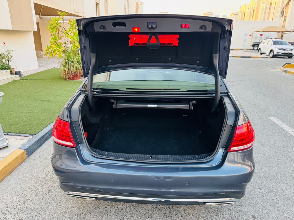Benz E300 — photo 10 for sale in Qatar