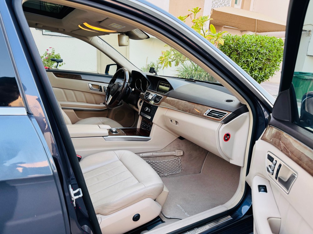 Benz E300 — photo 11 for sale in Qatar