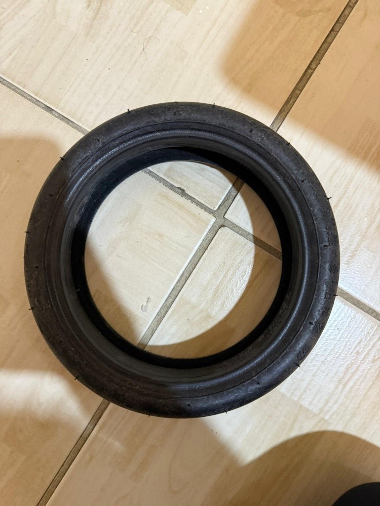 bike wheels 8.5inchs - 2
