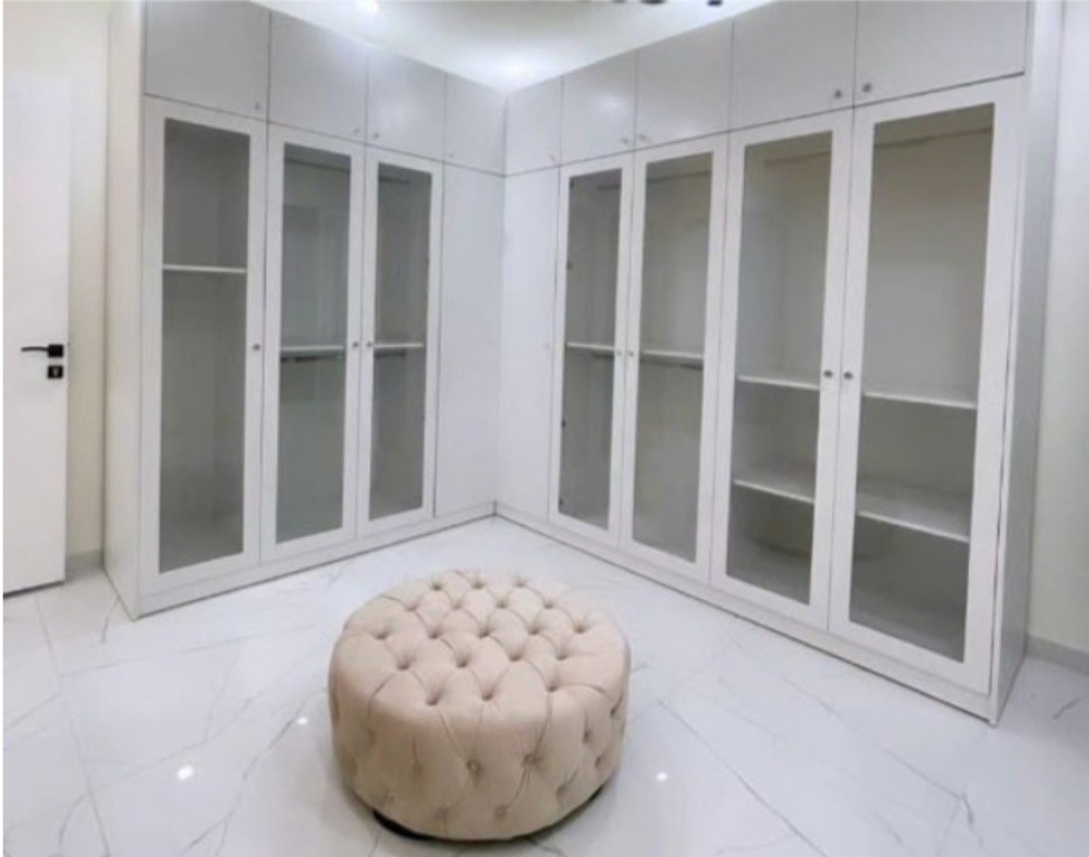 I offer custom carpentry and furn - 8