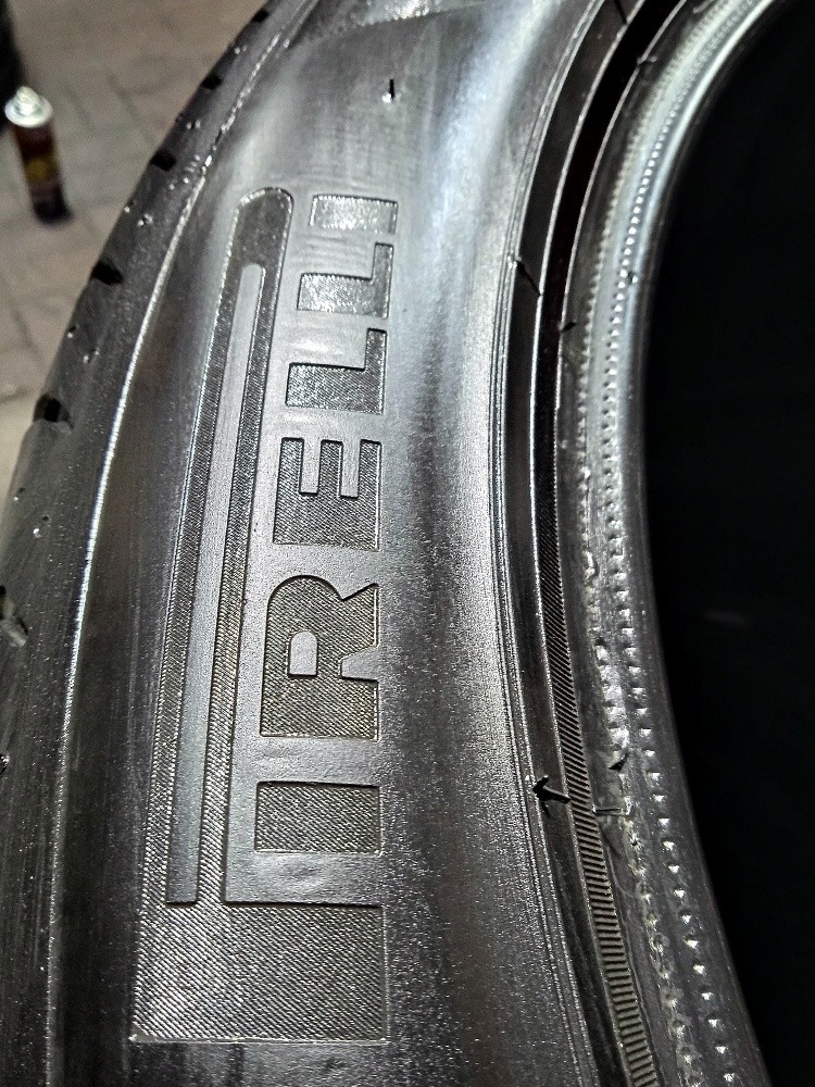 285-40-22 pirelli brand - 4