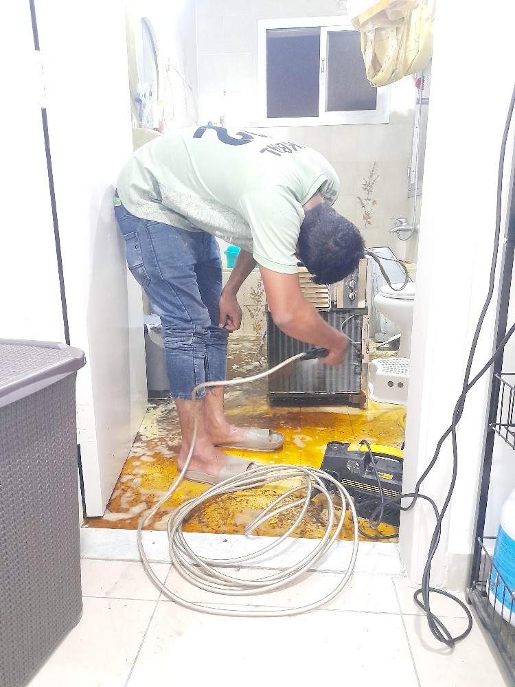Latest model AC Selling. - 22